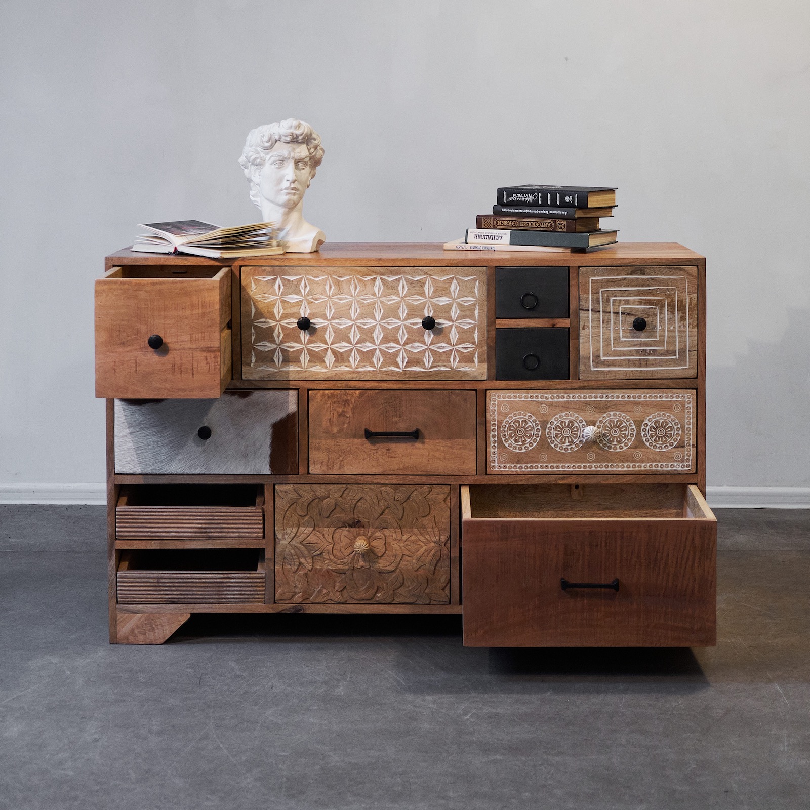 КОМОД AP LOFT - ИЗ МАССИВА 12 ЯЩИКОВ