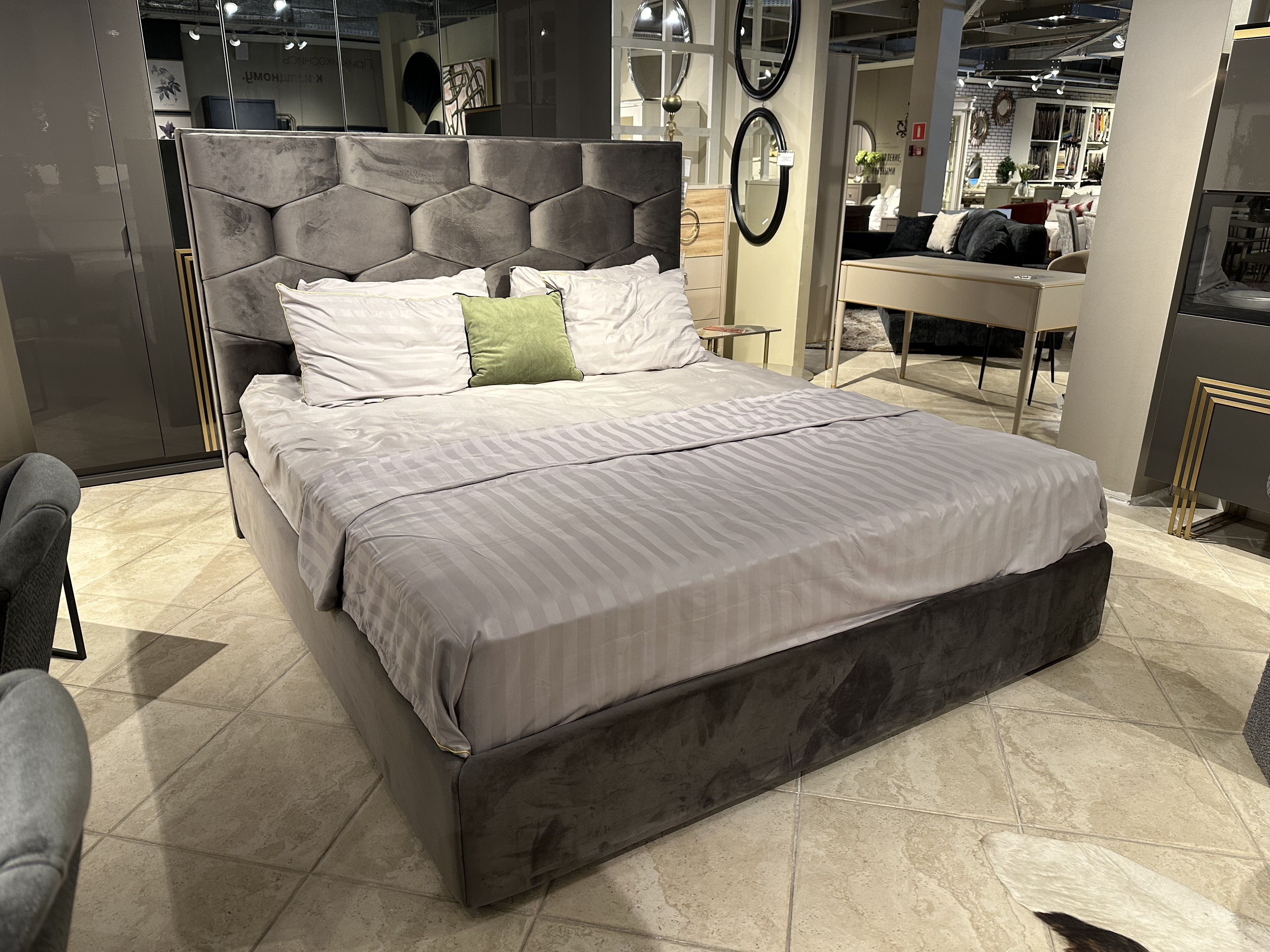 КОРПУСНАЯ МЕБЕЛЬ KAYLA (00-00002838)