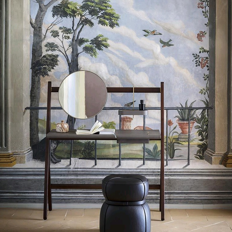 КОРПУСНАЯ МЕБЕЛЬ POLTRONA FRAU (00-00001411)