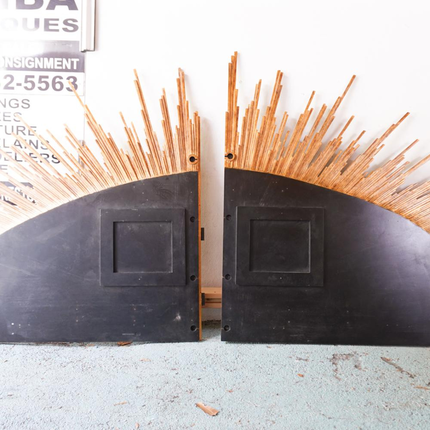 КОРПУСНАЯ МЕБЕЛЬ CHRISTOPHER GUY (00-00001733)